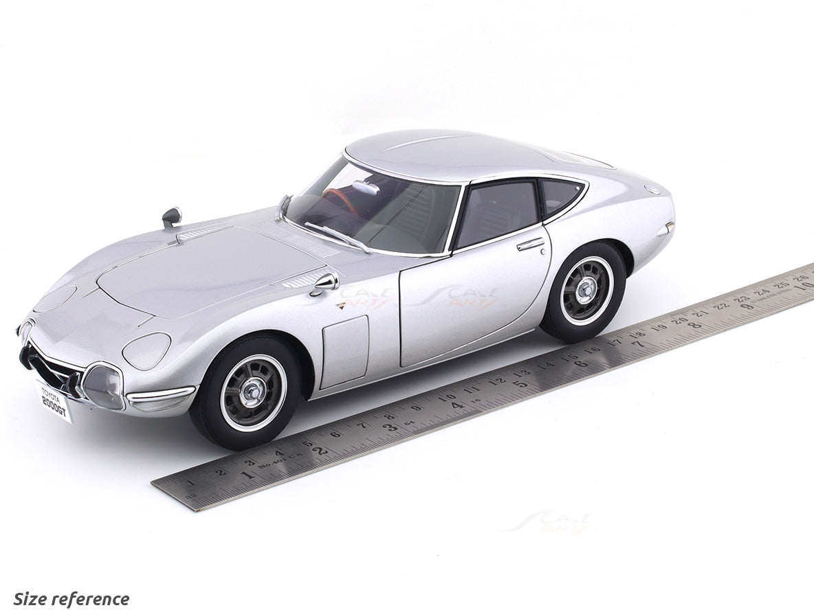1965 Toyota 2000 GT 1:18 AUTOart composite scale model car collectible